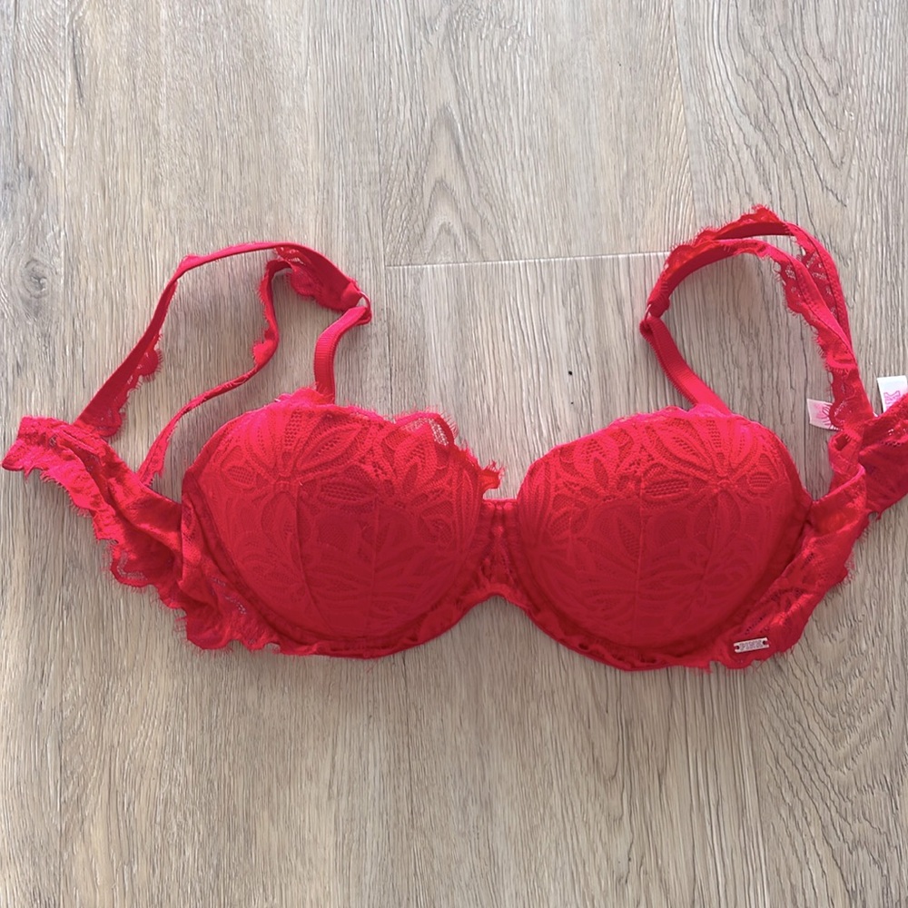 VS red push up bra 34D